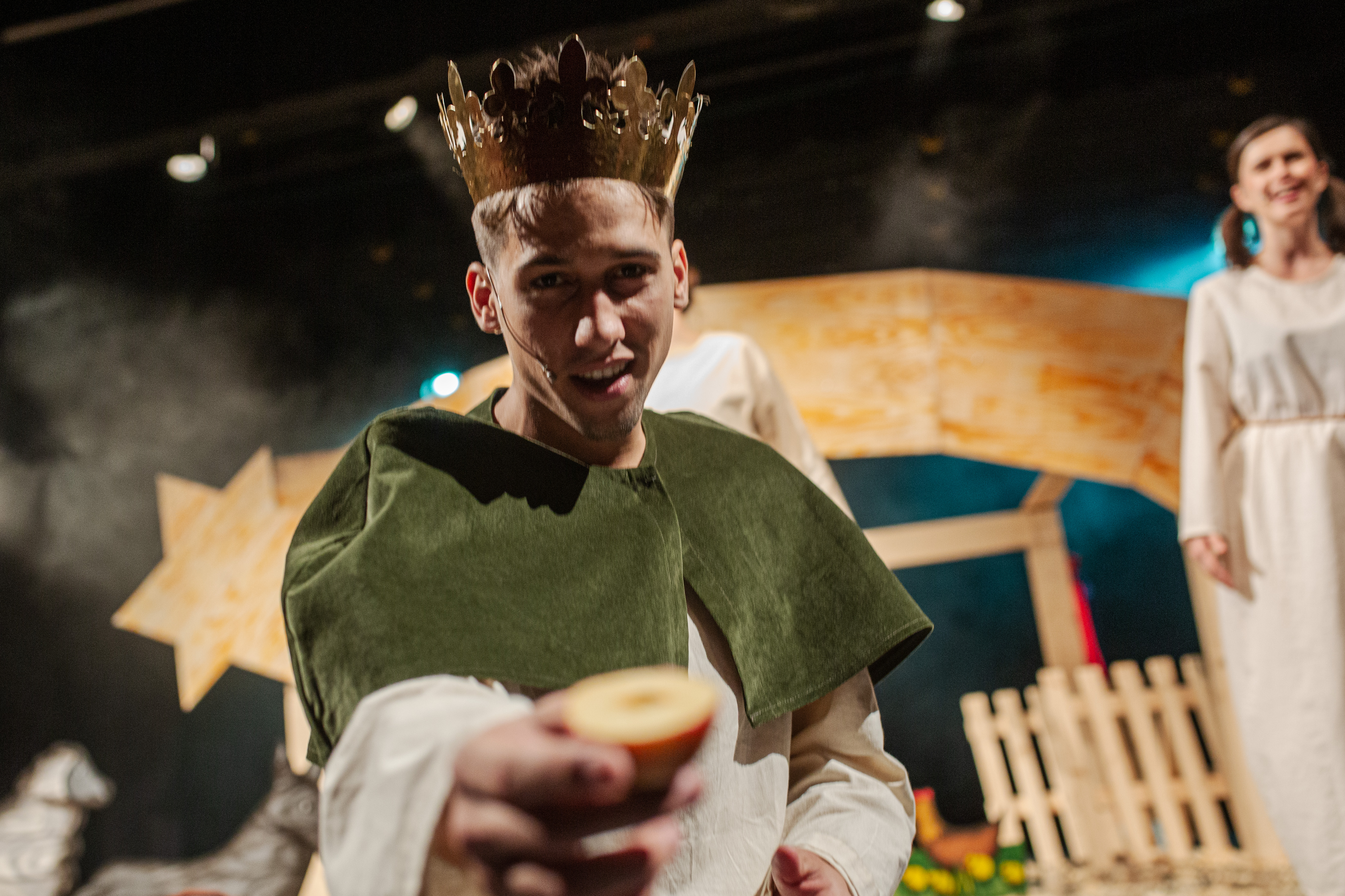 foto-pujdem-spolu-do-betlema-divadlo-scena-13