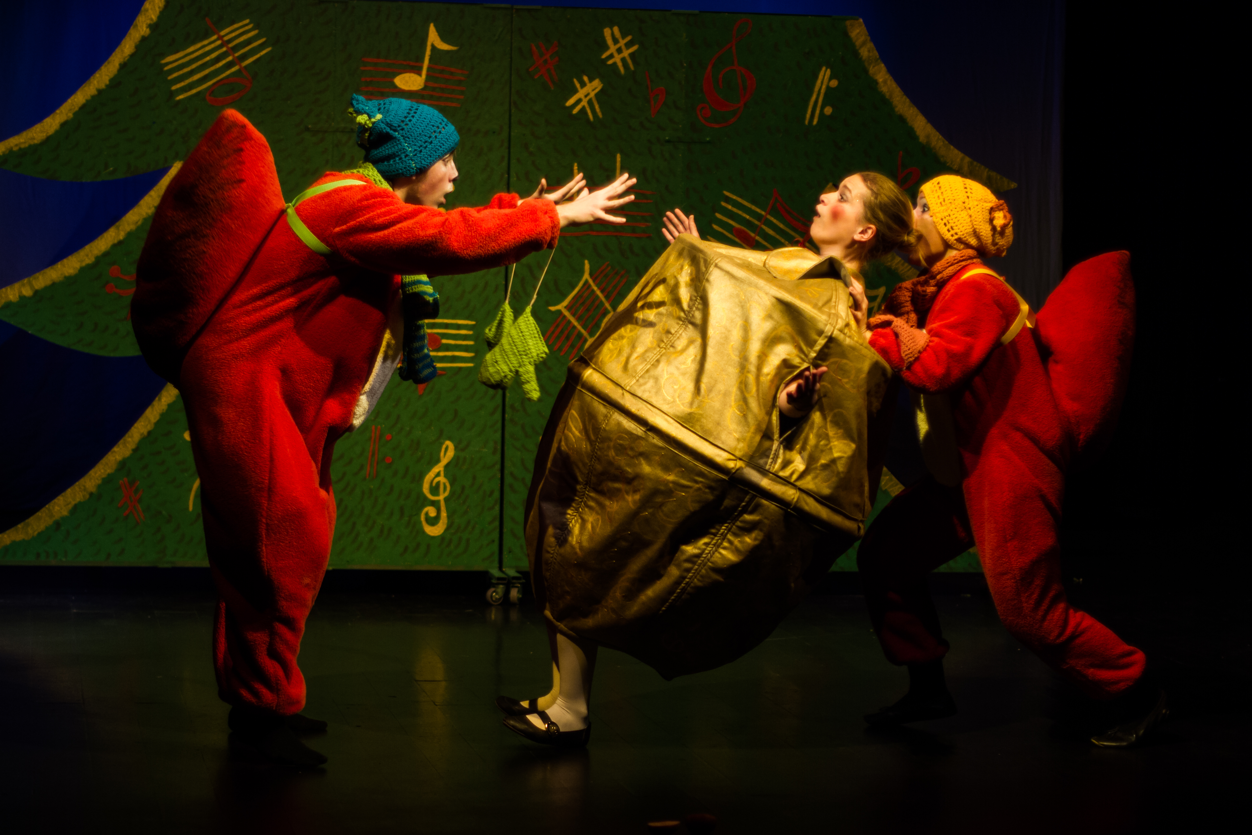 foto-vanocni-hvezda-divadlo-scena-08